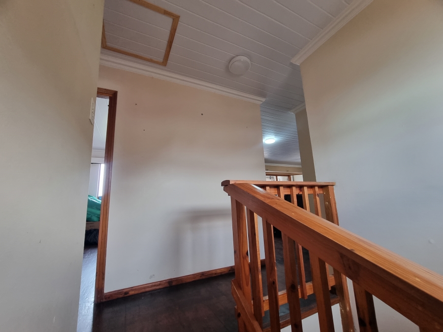 6 Bedroom Property for Sale in Dana Bay Western Cape